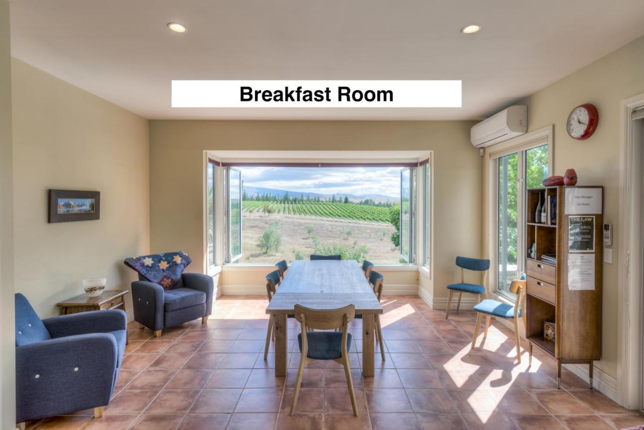 Bed and Breakfast Grey Ridge Vineyard Experience Александра Экстерьер фото